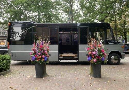 uitvaartbus